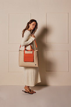 Handed By - Percey shopper - 125 deep carrot orange